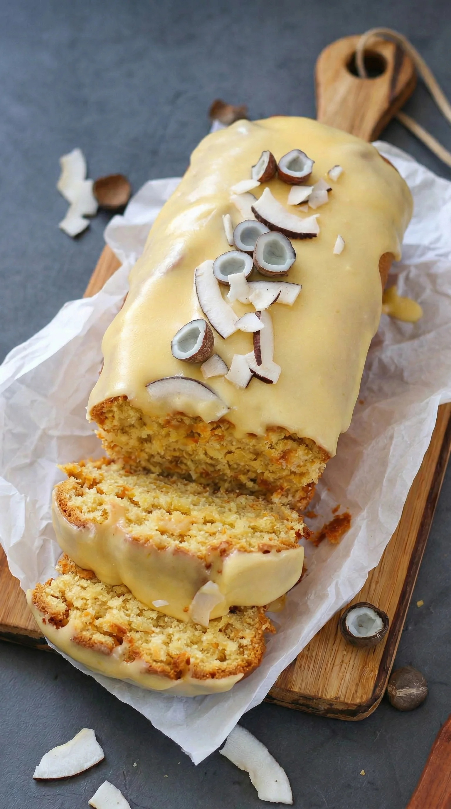 Einfacher Mango Kokosnuss Kastenkuchen.